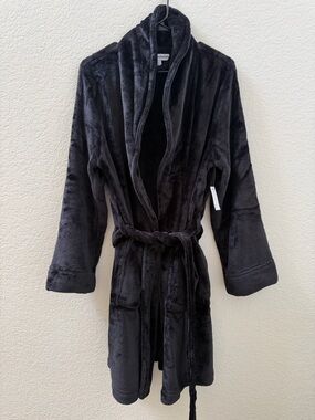 NWT Plush Black Bath Robe with Waist Tie